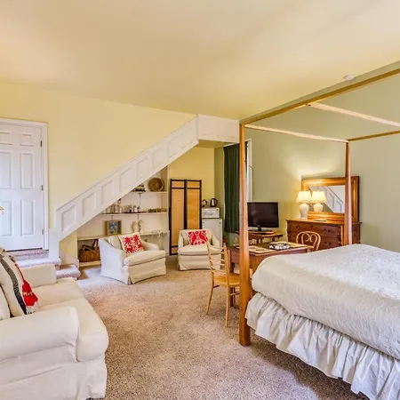 Yellow Rose Bed & Breakfast